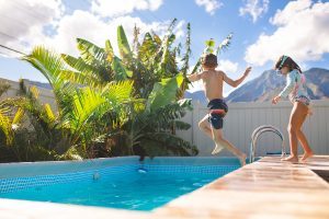 backyard-pool-ideas-on-a-budget